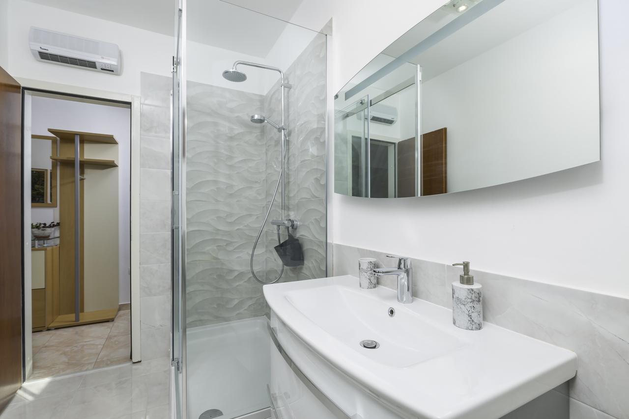 Apartment Milena Poreč Buitenkant foto